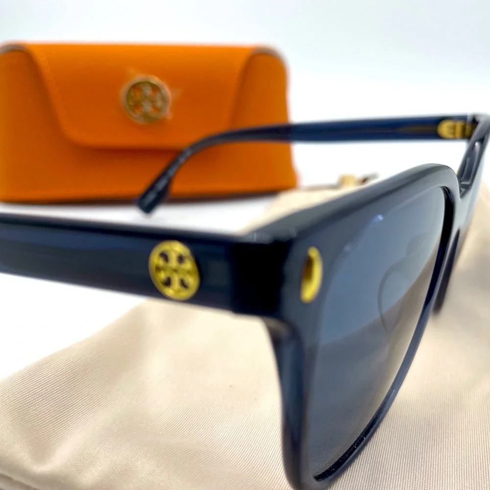Tory Burch woman sunglasses